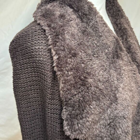 Chelsea & Theodore Brown Faux Fur Suede Knit Jacket Coat Womens Designer - Picture 10 of 10